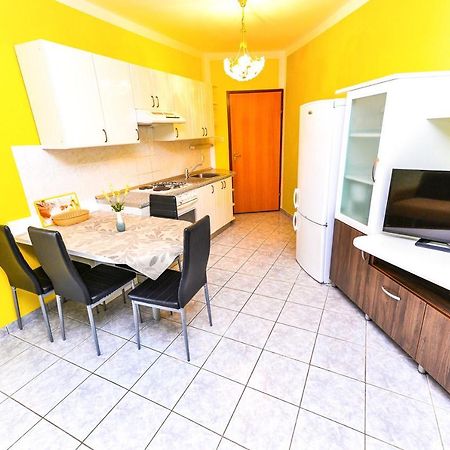 Apartments Hope Новалья Экстерьер фото