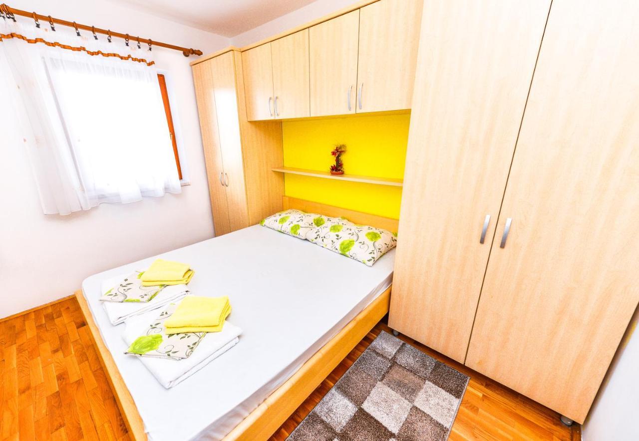Apartments Hope Новалья Экстерьер фото