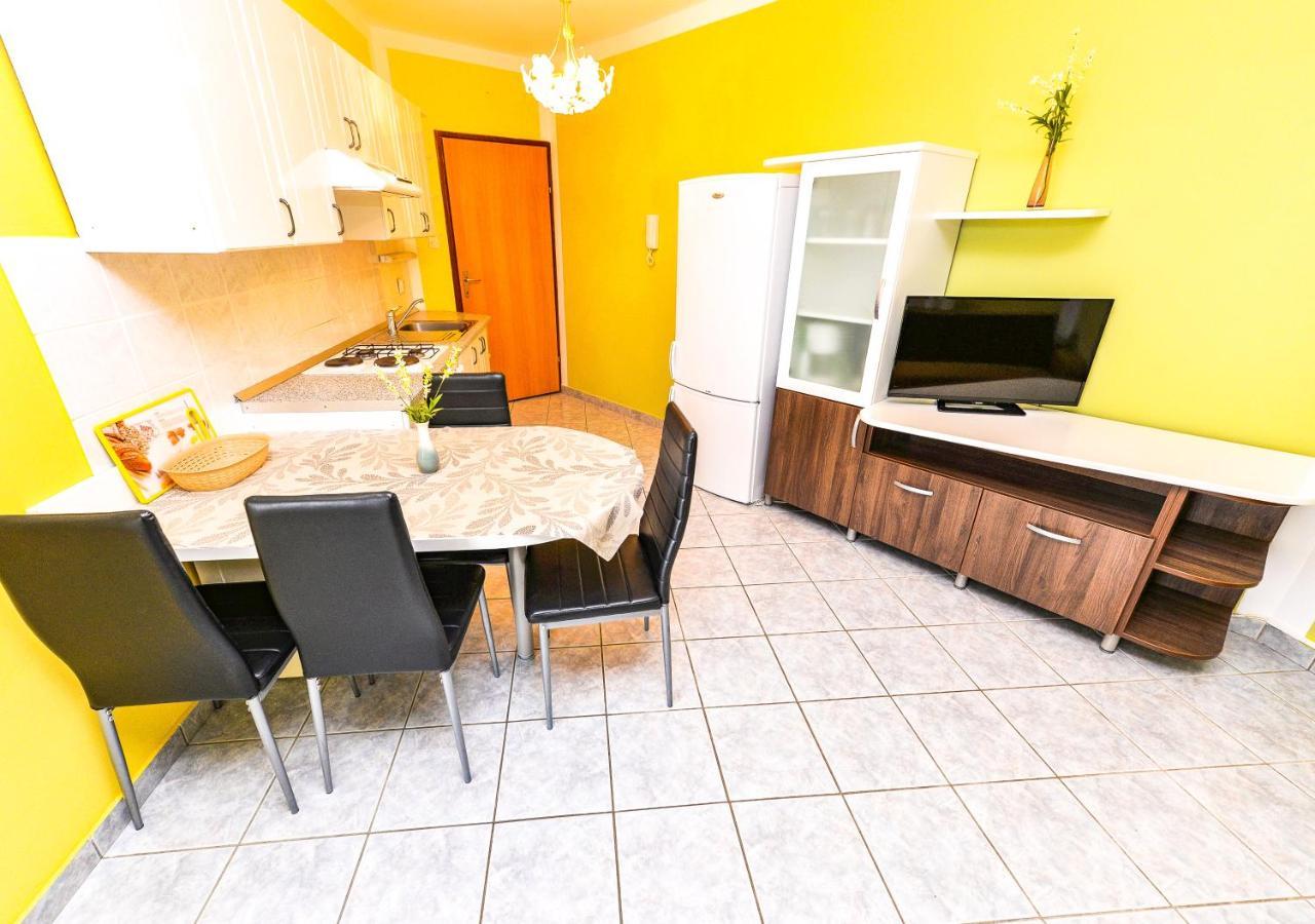 Apartments Hope Новалья Экстерьер фото