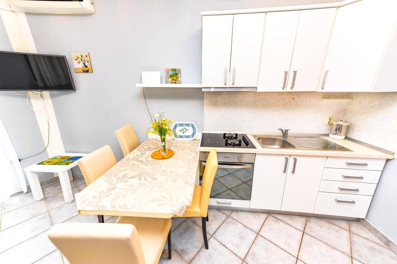 Apartments Hope Новалья Экстерьер фото